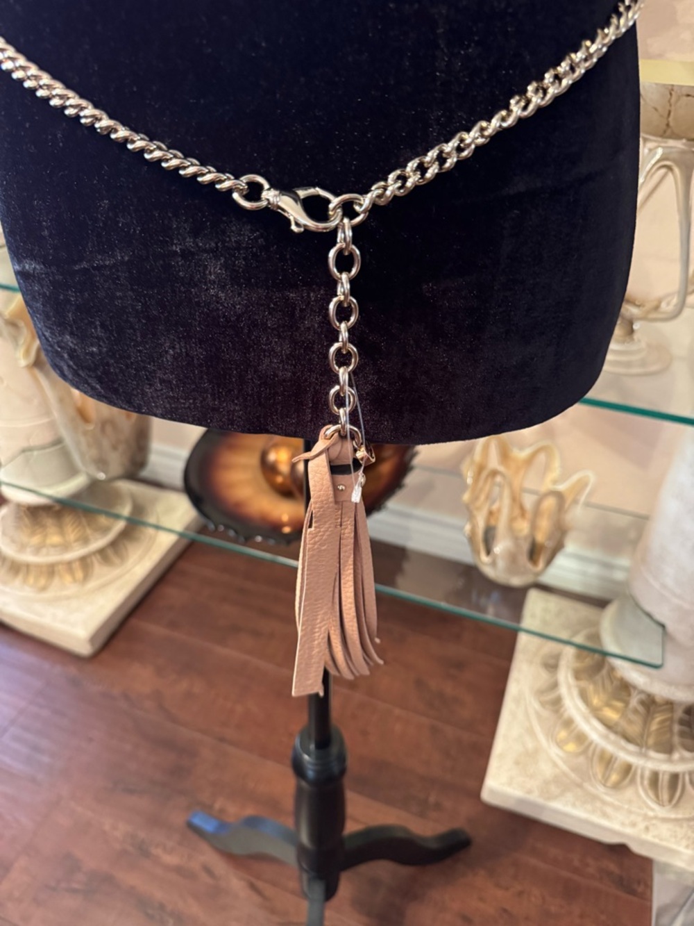 GUCCI CHAIN TASSEL GOLD / BEIGE LEATHER BELT NEW WITH TAGS - Picture 11 of 16